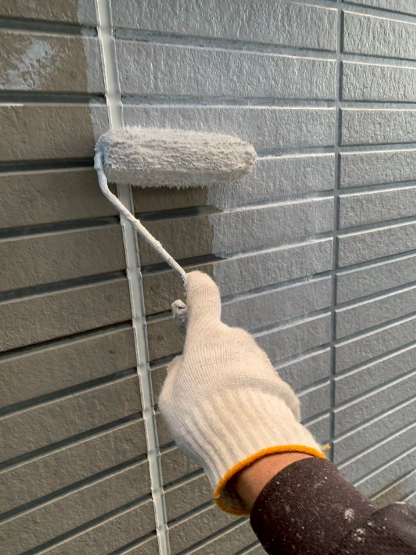 千葉市中央区Y様_外壁下塗り_施工中