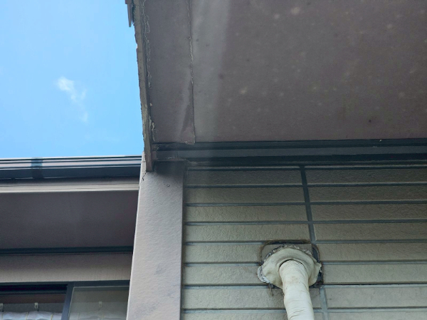 千葉市中央区Y様_軒天劣化_施工前