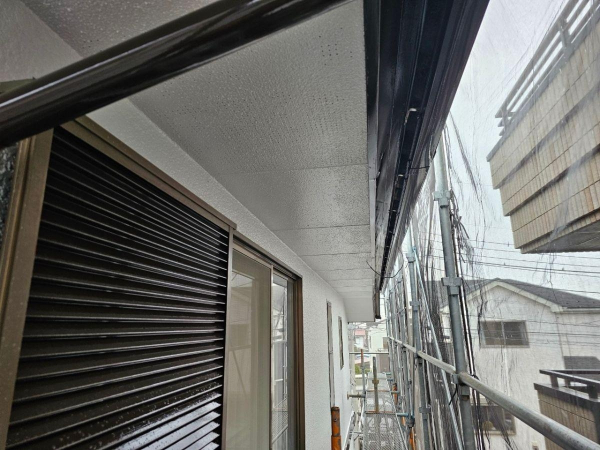 千葉市緑区I様邸_現レポ　_軒天塗装_施工後3