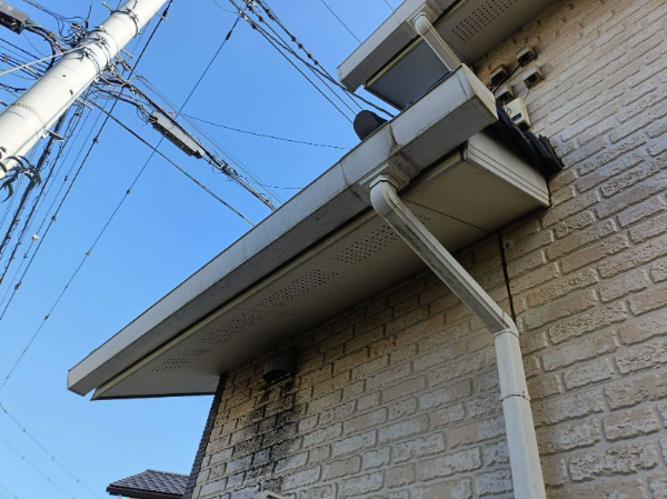 ちはら台西_M様施工前外壁汚れ