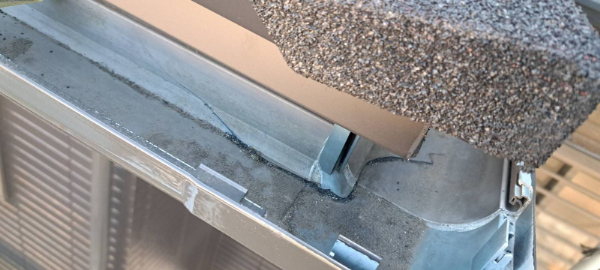 千葉市緑区I様_軒樋破損