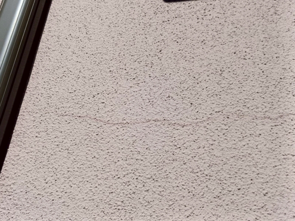 千葉県大網白里市N様邸_施工前ひび割れ