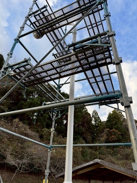 ゴルフ場_施工中足場