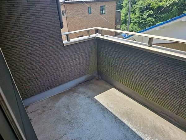 八千代市O様_施工前ベランダ