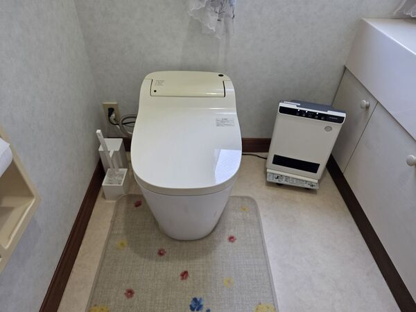 美浜区W様_トイレ交換前